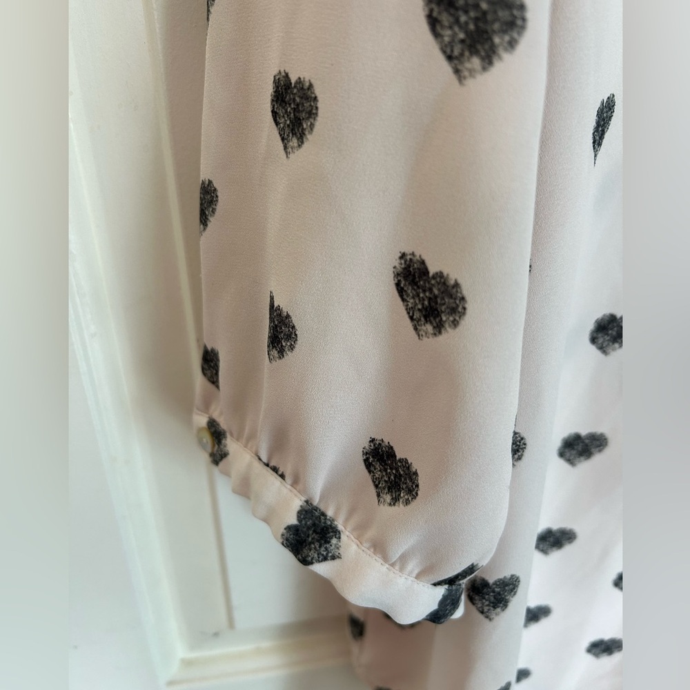 Rose & Olive Sheer Pastel Pink Blouse Top with Black Heart Print 3/4 Sleeves 1X - Picture 5 of 8